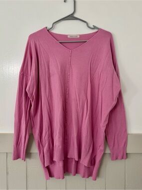 Urban Oasis Pink V-Neck Lightweight Sweater